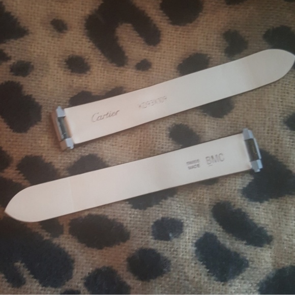 CARTIER Roadster with Box, Cleaning & Travel Kit - Picture 7 of 8